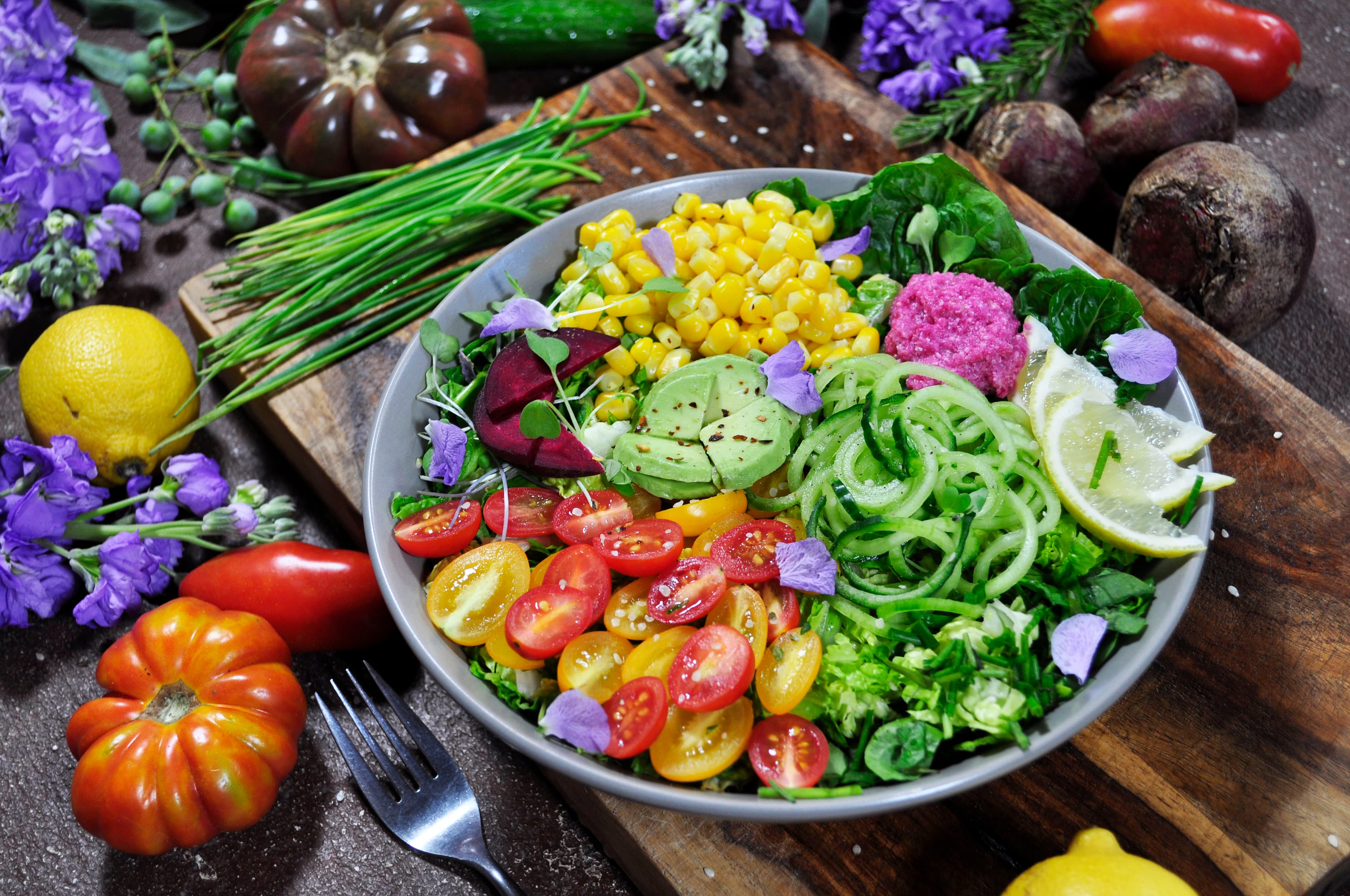 Gezonde kleurrijke salade
